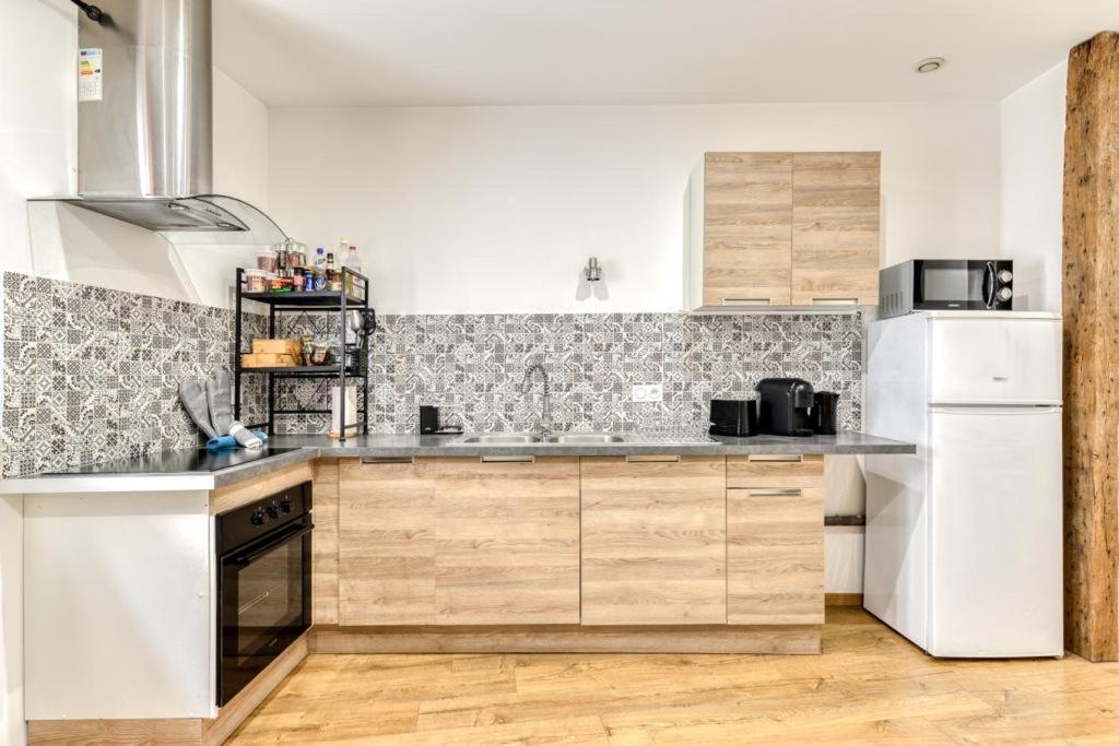 Soleil Sucre T2 Centre Historique De Narbonne Apartment Exterior photo